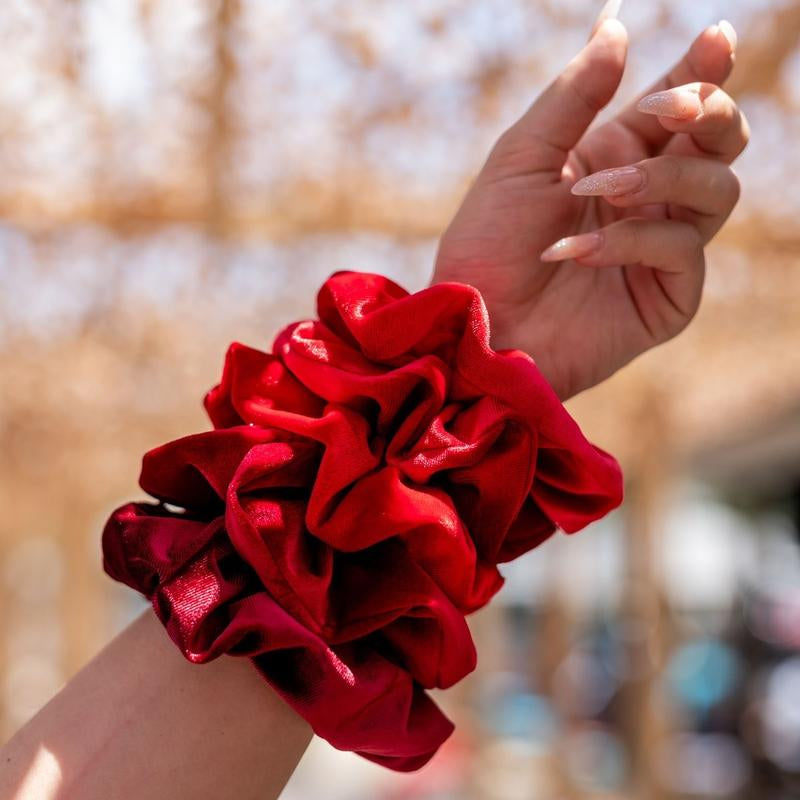 Red Roses - 5 Pack Red Shade Scrunchies